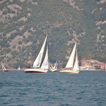 Apartmani Villa Radovic Risan Dış mekan fotoğraf