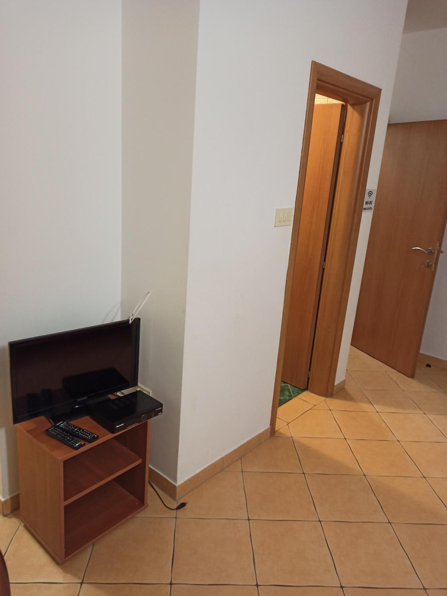 Apartmani Villa Radovic Risan Oda fotoğraf