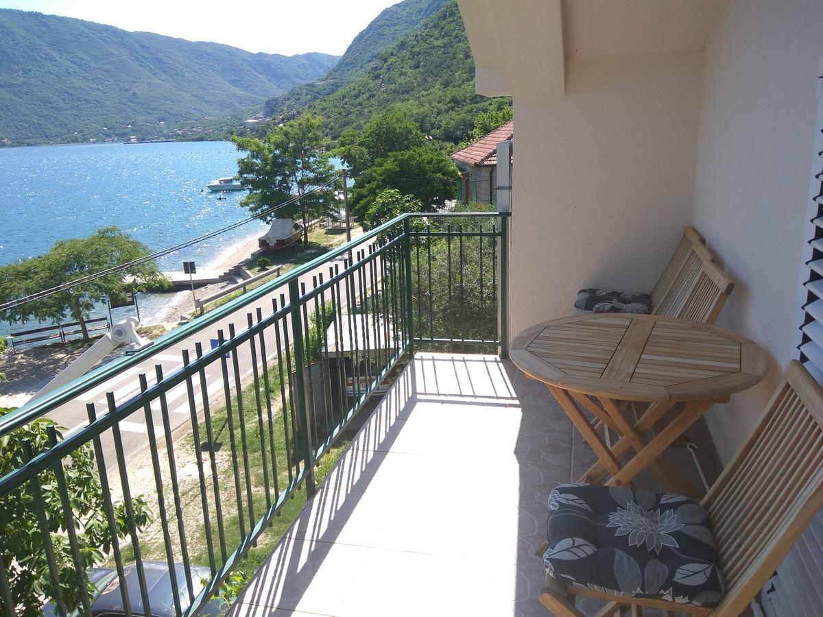 Apartmani Villa Radovic Risan Dış mekan fotoğraf
