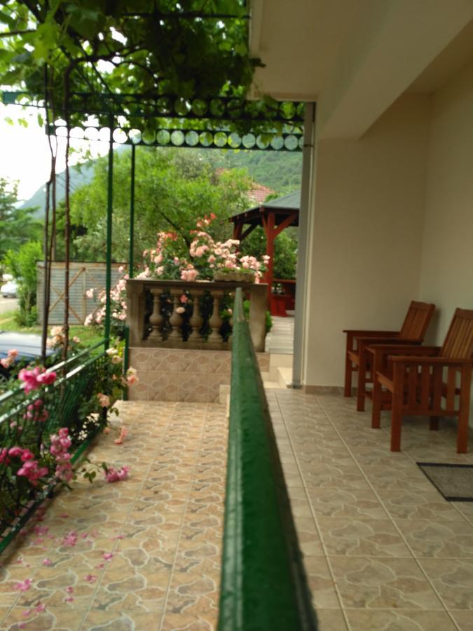 Apartmani Villa Radovic Risan Dış mekan fotoğraf