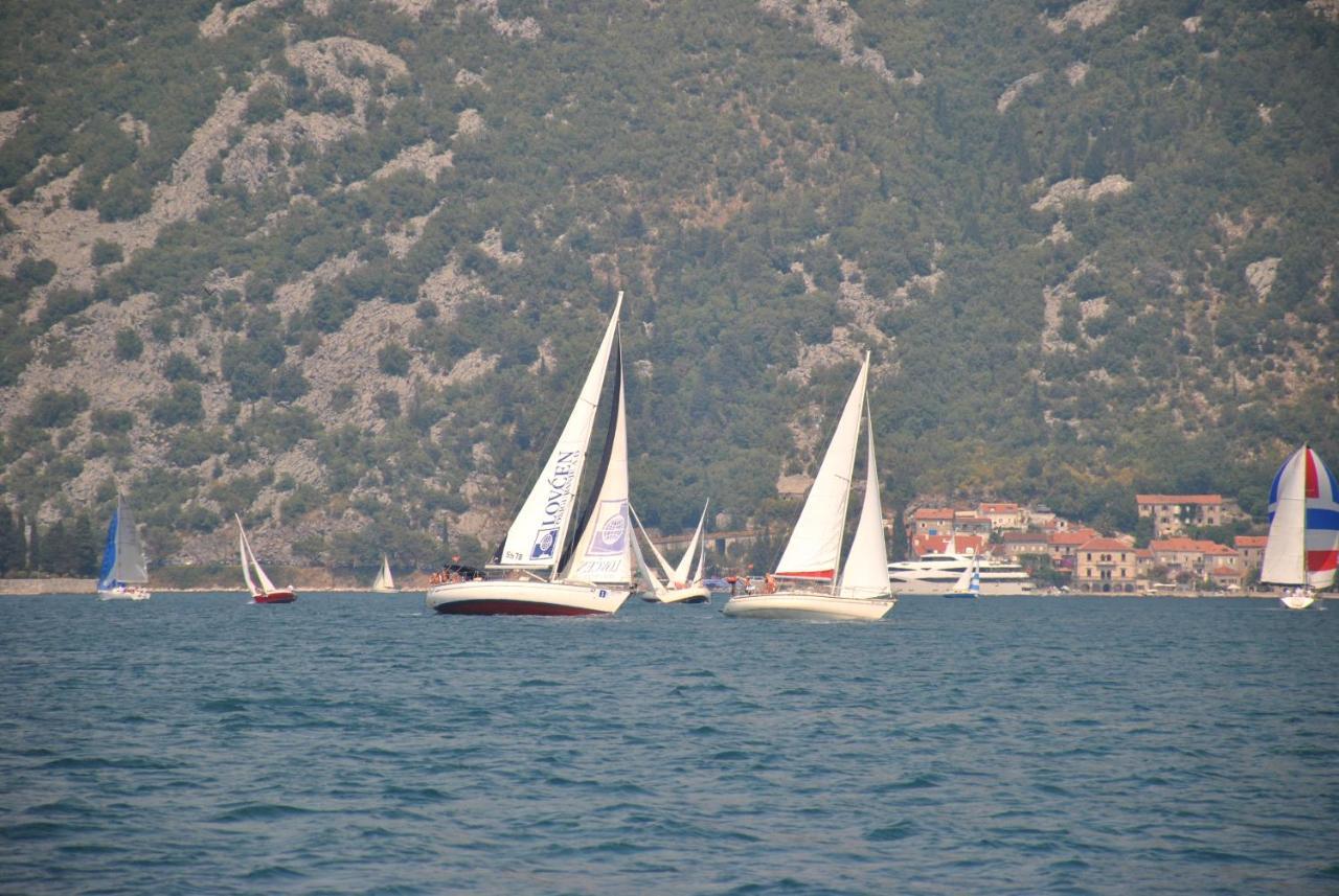 Apartmani Villa Radovic Risan Dış mekan fotoğraf